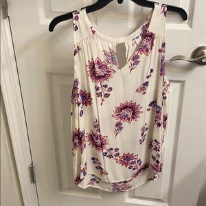 Sleeveless Flower Blouse